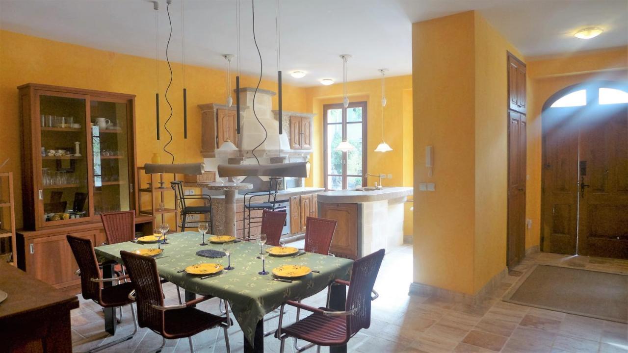Ferienhaus Le Chateau Armissan Bagian luar foto